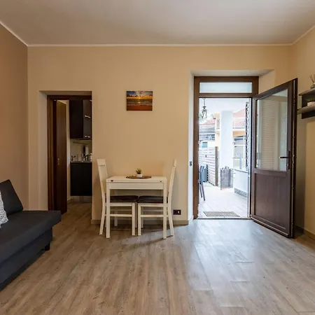 Solelago Dormelletto, Garden, Patio, Wi-fi, Ac *